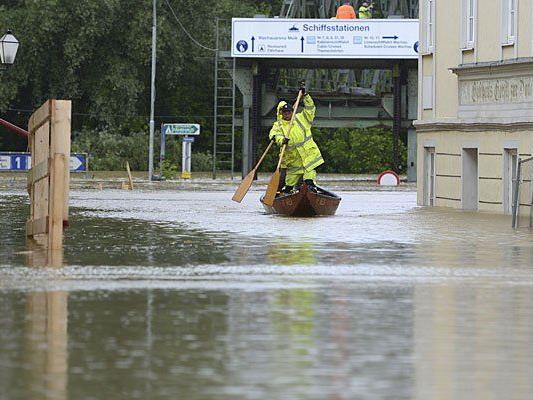Hochwasser: Für viele gibt es kaum eine Chance, zur Arbeit zu gelangen