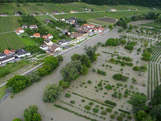 Luftaufnahme: Hochwasser-Situation in Niederösterreich