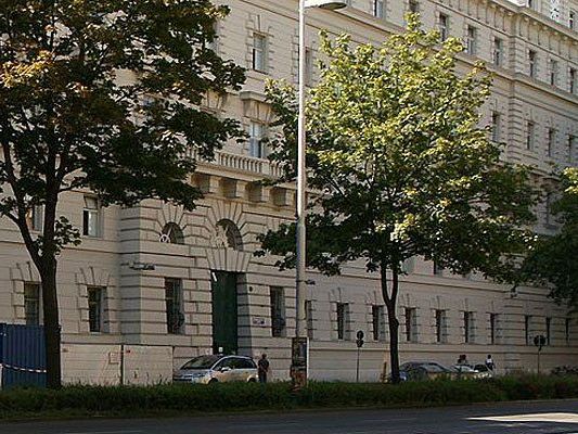 In der Justizanstalt Josefstadt soll ein Jugendlicher vergewaltigt worden sein In der Justizanstalt Josefstadt soll ein Jugendlicher vergewaltigt worden sein