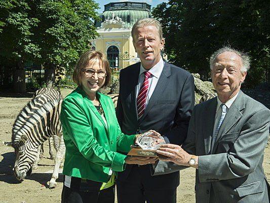 Tiergartendirektorin Dagmar Schratter, Bundesminister Reinhold Mitterlehner, Zooexperte Anthony Sheridan