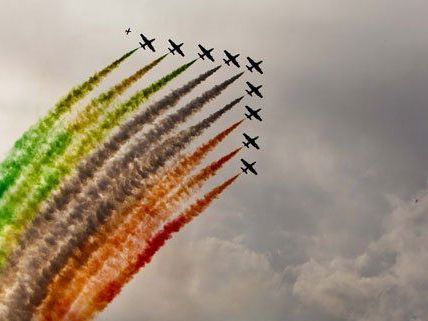 Bis zu 300.000 Zuschauer werden bei der Flugshow erwartet. Bis zu 300.000 Zuschauer werden bei der Flugshow erwartet.