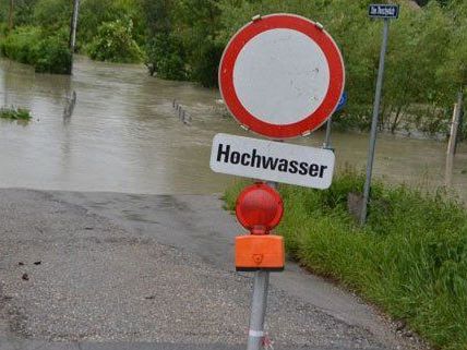 Am Dienstagnachmittag soll die Donau in Niederösterreich ihren Höchststand erreichen. Am Dienstagnachmittag soll die Donau in Niederösterreich ihren Höchststand erreichen.