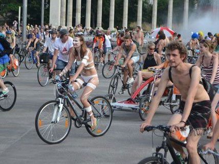 Am 21. Juni fand in Wien der "Naked Bike Ride" statt. Am 21. Juni fand in Wien der "Naked Bike Ride" statt.