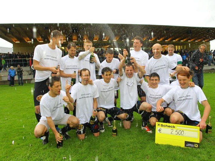 FC Langenegg heißt der neue Wäldercupsieger. FC Langenegg heißt der neue Wäldercupsieger.