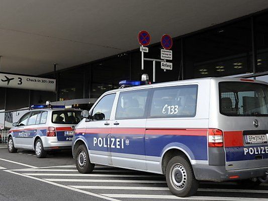 Der Verletzte fuhr zum Terminal 1 des Flughafens Der Verletzte fuhr zum Terminal 1 des Flughafens