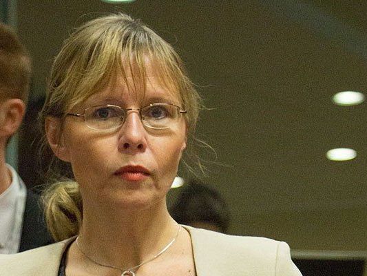Der Sprecher von Beatrix Karl gab weitere Missbrauchsfälle bekannt Der Sprecher von Beatrix Karl gab weitere Missbrauchsfälle bekannt