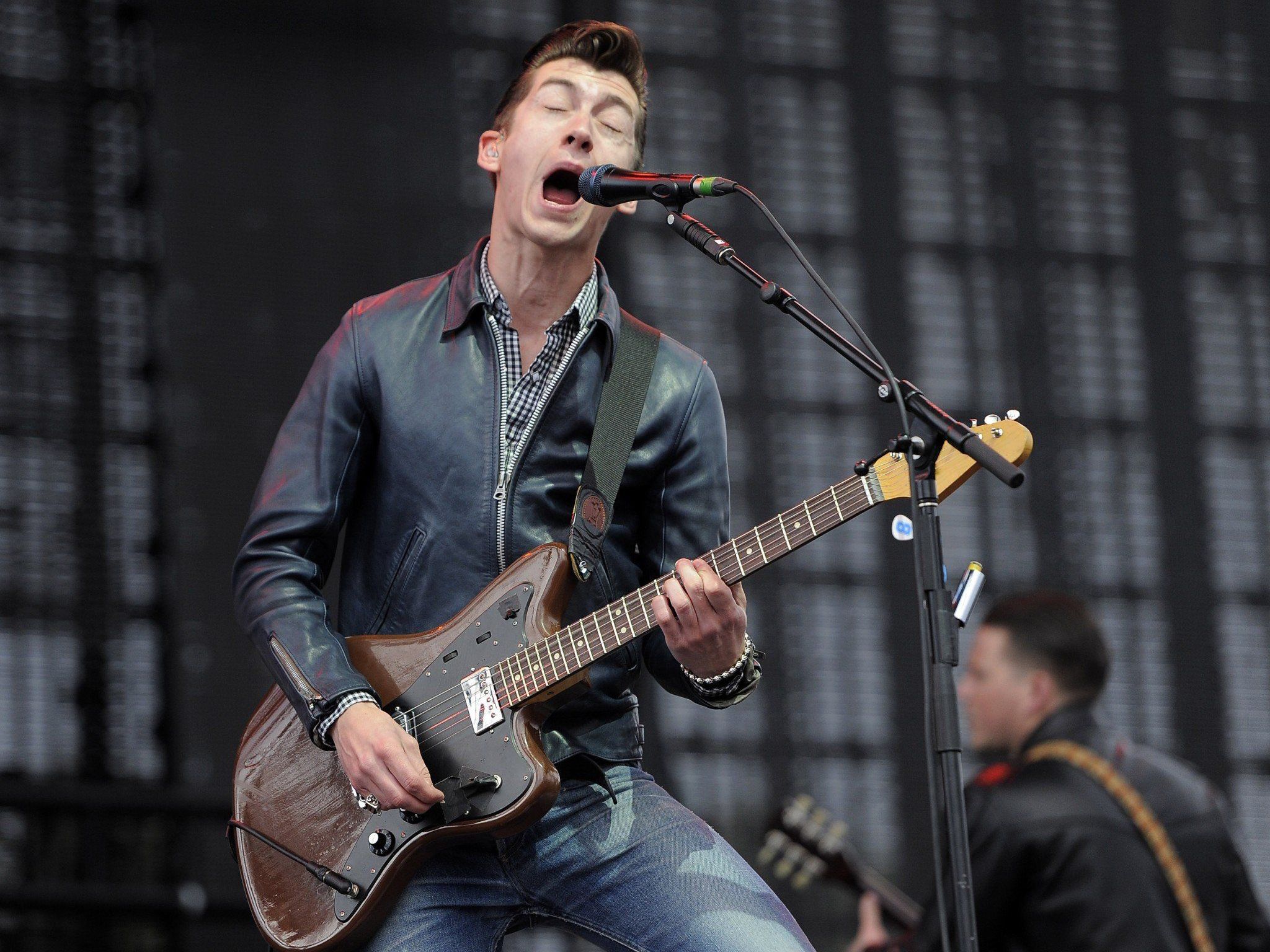 Werbung in eigener Sache: Wirbelnde Arctic Monkeys in Wiesen Werbung in eigener Sache: Wirbelnde Arctic Monkeys in Wiesen
