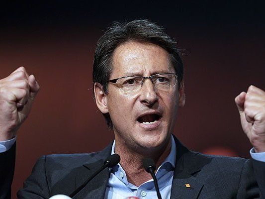 Josef Bucher spricht über die Pläne des BZÖ für die NR-Wahl Josef Bucher spricht über die Pläne des BZÖ für die NR-Wahl