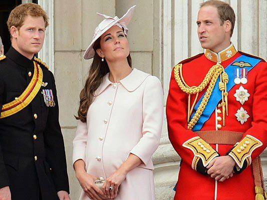 Kate, Herzogin von Cambridge und Prince William (rechts) wollen sich vom Geschlecht des Babys überraschen lassen