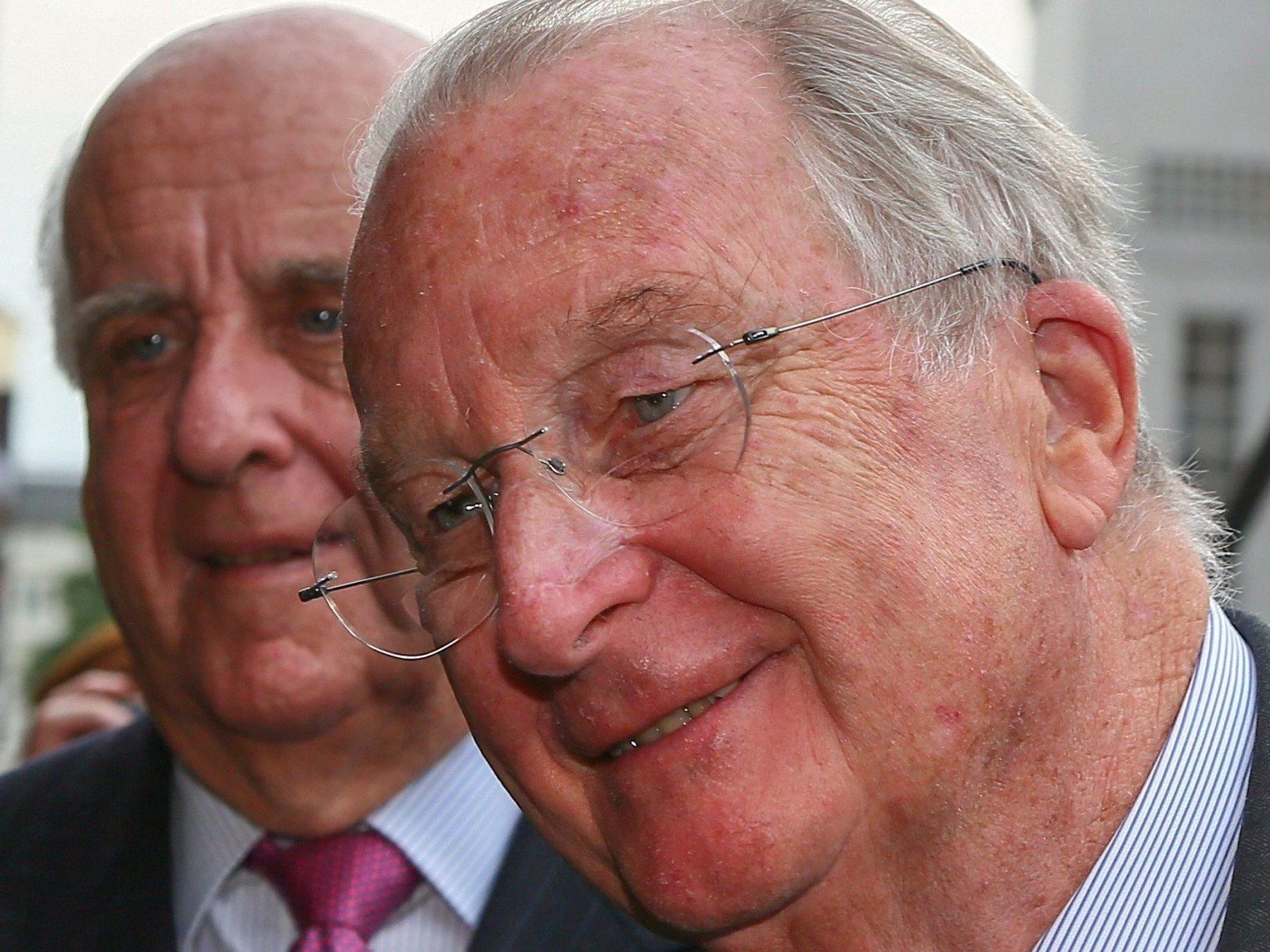 Dankt König Albert II. ab? Dankt König Albert II. ab?