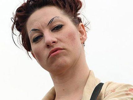 Beim diesjährigen "Blue Bird"-Festival kommt Amanda Palmer mit einer Solo-Show. Beim diesjährigen "Blue Bird"-Festival kommt Amanda Palmer mit einer Solo-Show.