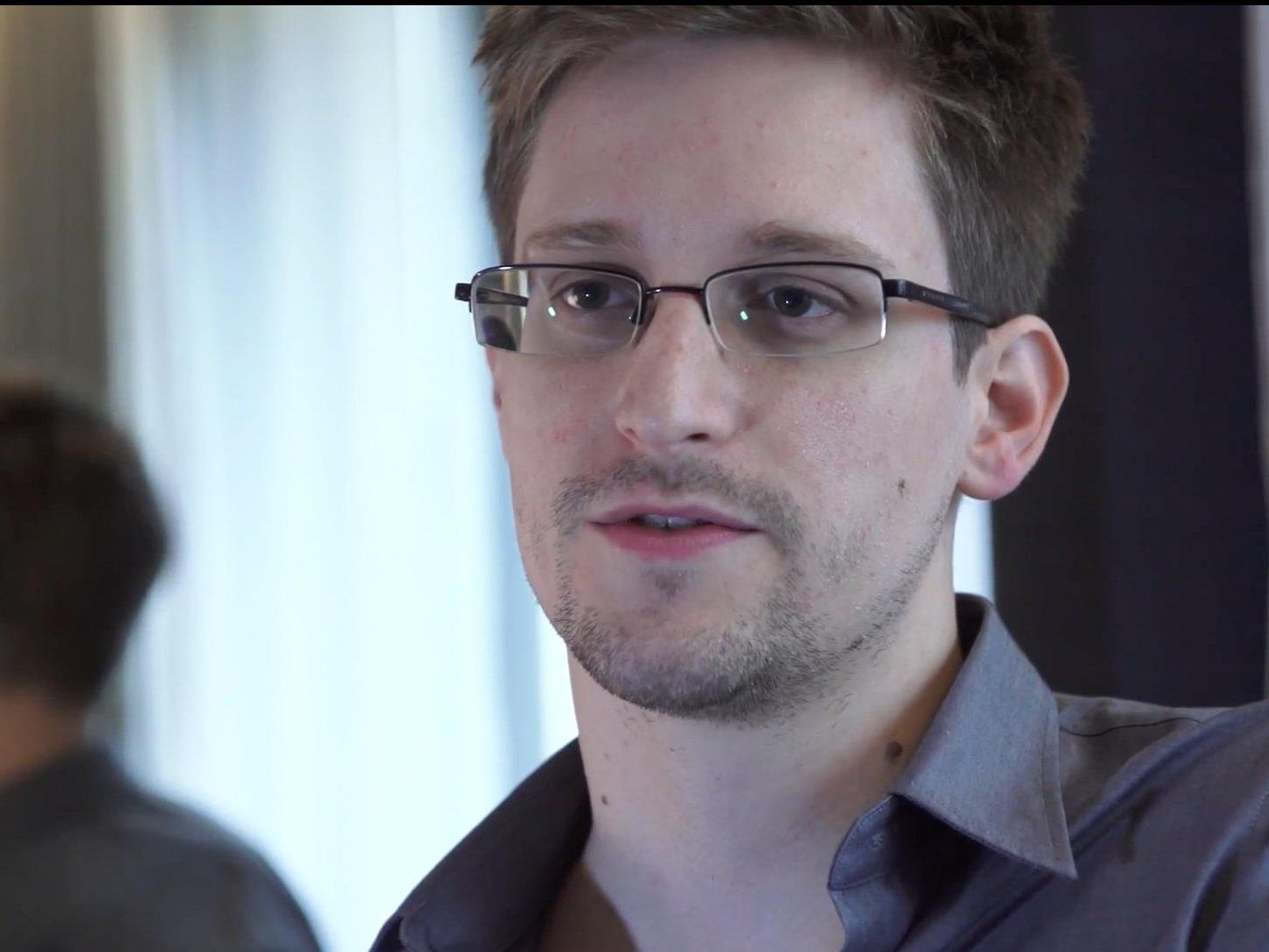Der Vater von Edward Snowden rät seinem Sohn in Russland zu bleiben.