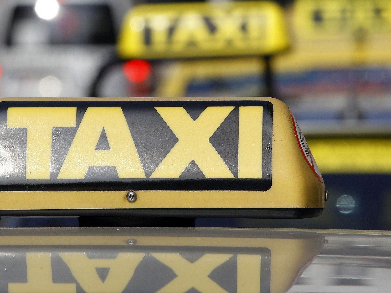 Taxifahrer in Wien dürfen nicht Funkzentralen und Apps in Anspruch nehmen.