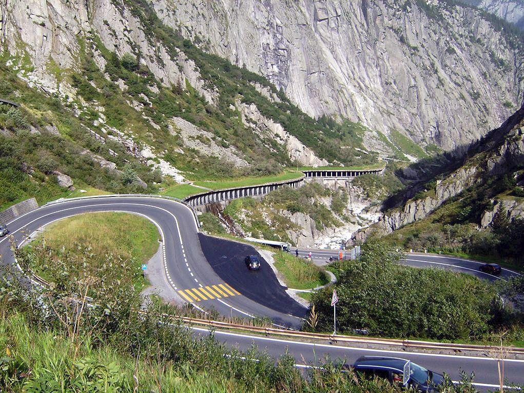 Gotthardpass: Es warten herrliches Alpenpanorama, Rastmöglichkeiten und kein "Tunnelblick".