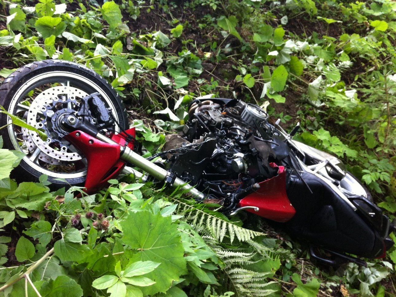 Unfall zwischen Au und Damüls - Motorradfahrer schwer verletzt. Unfall zwischen Au und Damüls - Motorradfahrer schwer verletzt.