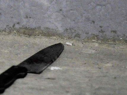Eine Prostituierte ging bei einem Streit mit einem Messer auf ihre Kollegin los. Eine Prostituierte ging bei einem Streit mit einem Messer auf ihre Kollegin los.