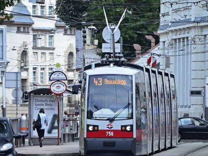 Durch verschiedene Maßnahmen ist die Linie 43 schneller unterwegs. Durch verschiedene Maßnahmen ist die Linie 43 schneller unterwegs.