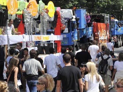 Am 31. August kommt es aufgrund der Streetparade zu Umleitungen und Sperren auf der Ringstraße.