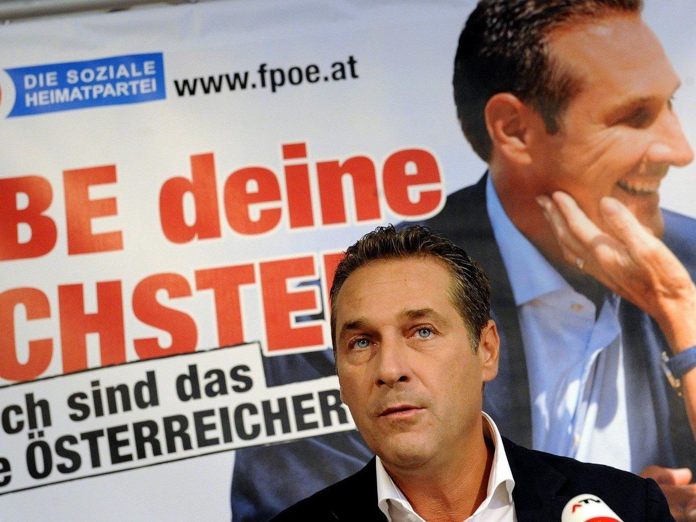FPÖ: Strache präsentierte in der Wiener Lugner City seinen Film zu "Österreich zuerst".