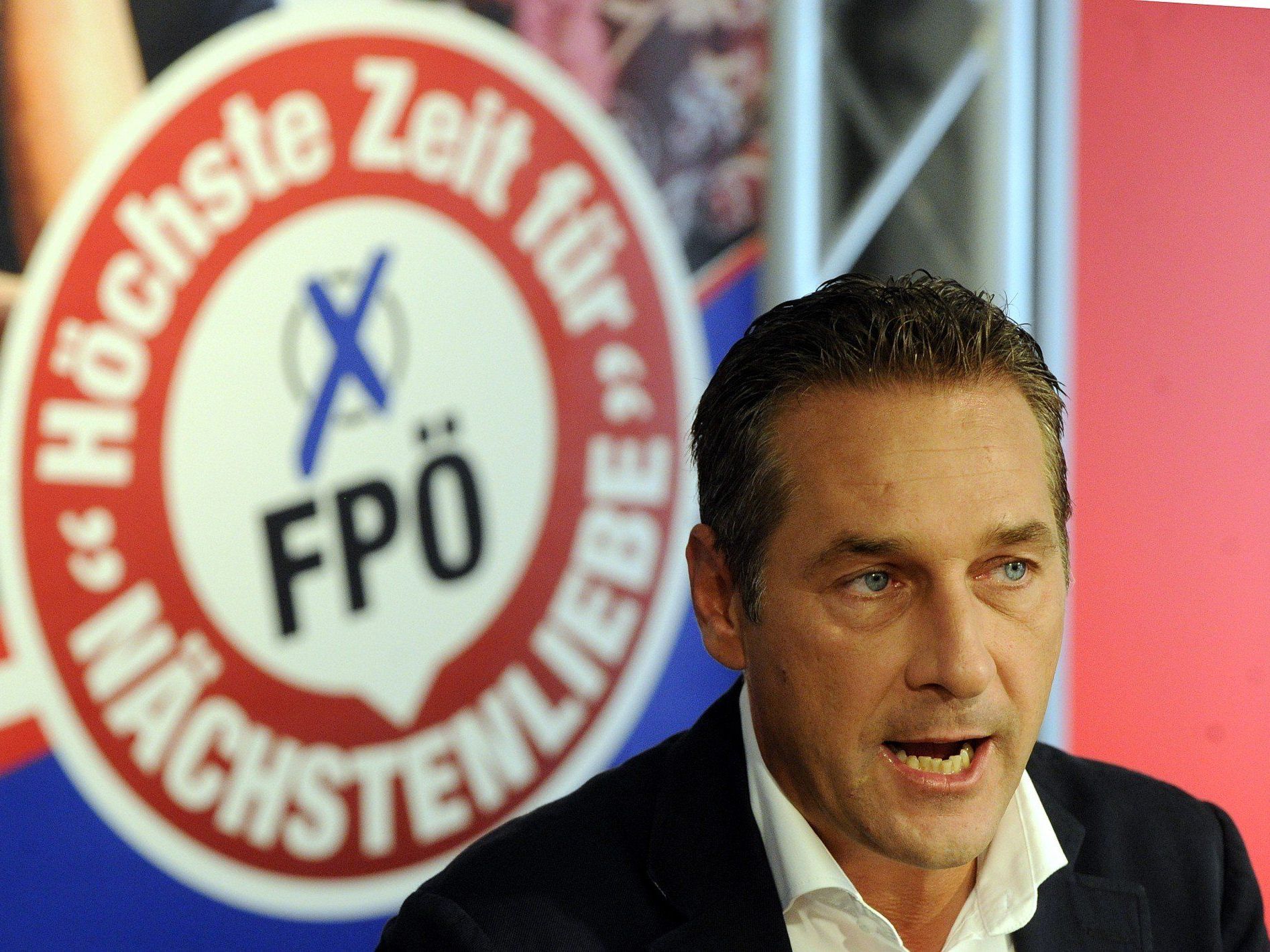 Strache: Medien und Parteisekretariate sollen Aktion abgesprochen haben. Strache: Medien und Parteisekretariate sollen Aktion abgesprochen haben.