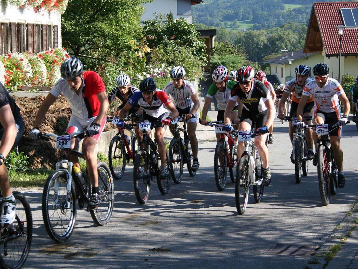 Fast schon Kult: Das Gamp-Bike-Mountainbikerennen. Fast schon Kult: Das Gamp-Bike-Mountainbikerennen.