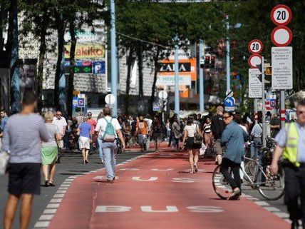 Unternehmer auf und neben der Mariahilfer Straße klagen über deutliche Umsatzrückgänge. Unternehmer auf und neben der Mariahilfer Straße klagen über deutliche Umsatzrückgänge.