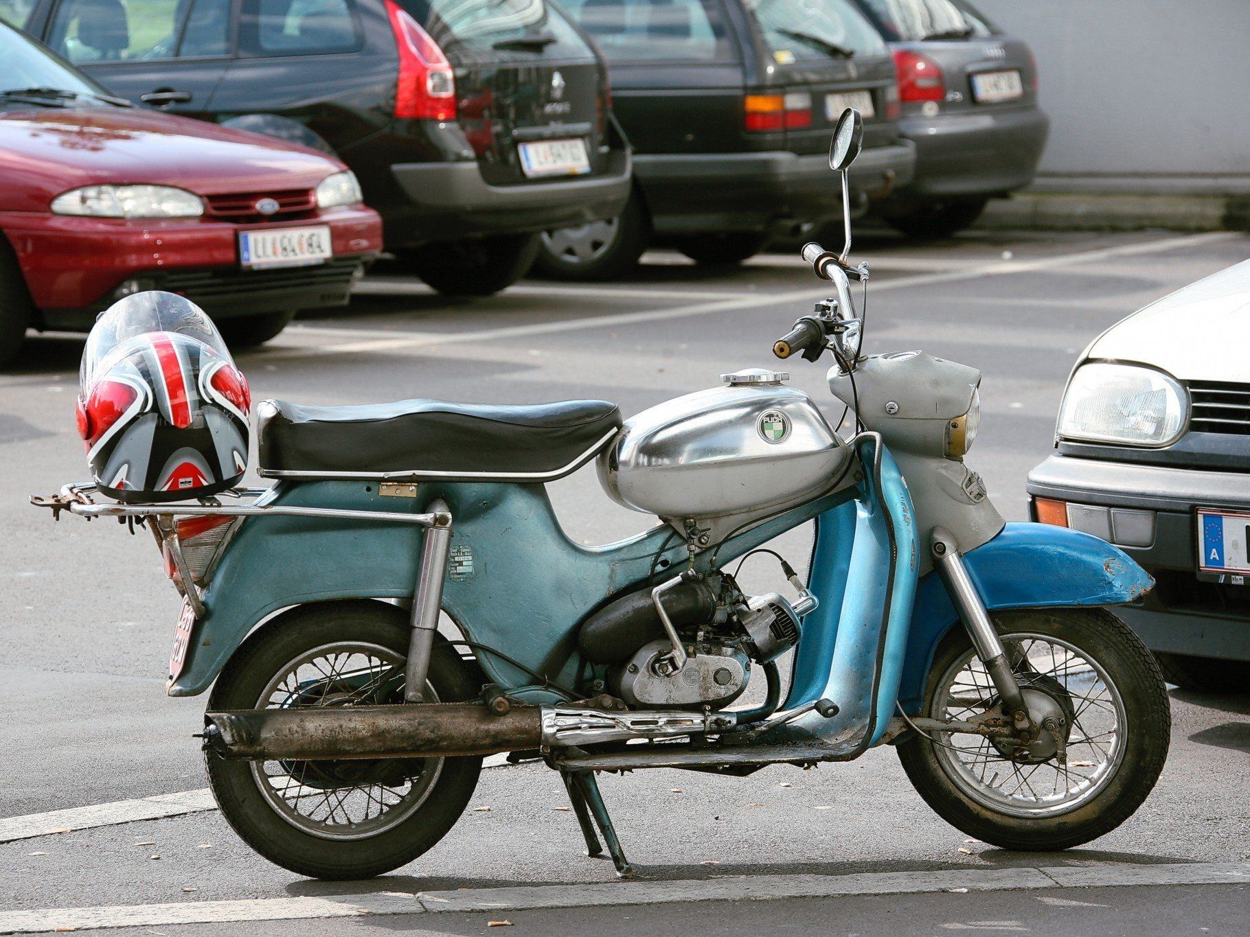 Ein Jugendlicher war in Liesing mit einem gestohlenen Moped unterwegs Ein Jugendlicher war in Liesing mit einem gestohlenen Moped unterwegs