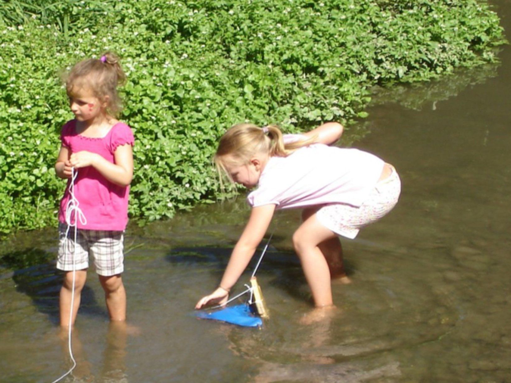 Ob groß oder klein, alle sind zum Klauser Wasserfest eingeladen! Ob groß oder klein, alle sind zum Klauser Wasserfest eingeladen!
