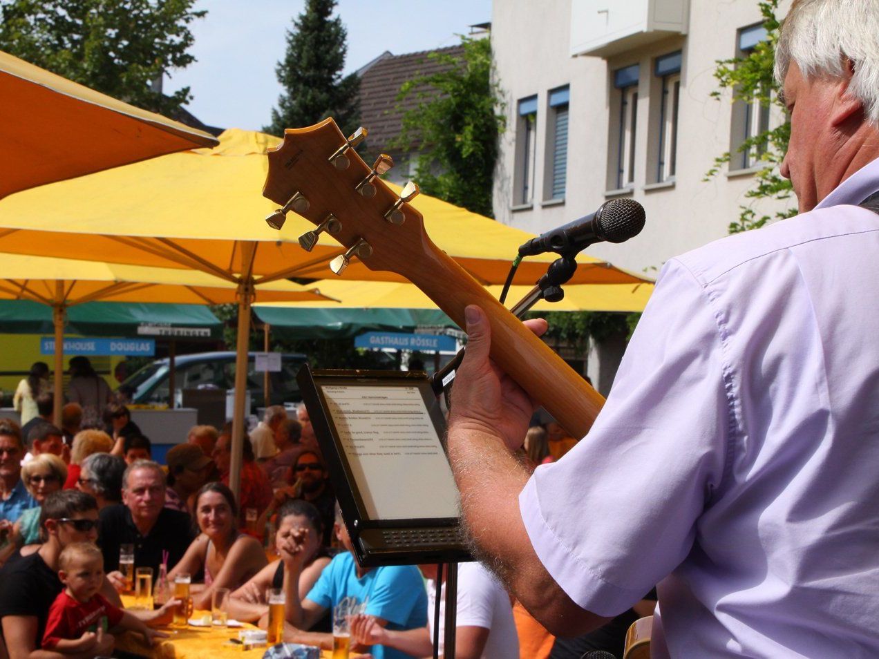 Jazz und Kulinarisches vom Feinsten wird beim „Ässa&Tschässa“ in Thüringen geboten. Jazz und Kulinarisches vom Feinsten wird beim „Ässa&Tschässa“ in Thüringen geboten.