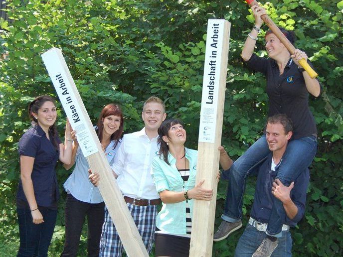 Die Landjugend Jungbauernschaft setzt Zeichen für die Alpen. Die Landjugend Jungbauernschaft setzt Zeichen für die Alpen.