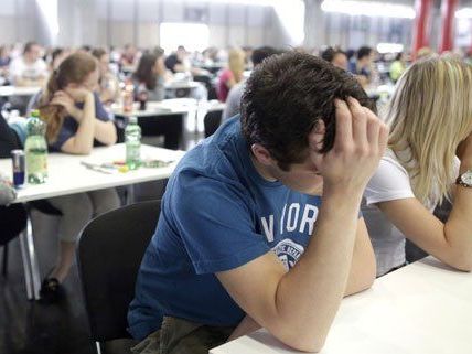 Die Medizinstudenten haben das Aufnahmeverfahren bereits hinter sich gebracht.