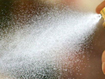 Ausgerechnet einer Polizistin bot der Mann den gestohlenen Duft an. Ausgerechnet einer Polizistin bot der Mann den gestohlenen Duft an.