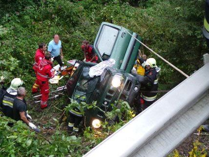 Eine Person wurde bei dem Unfall am Mittwoch lebensgefährlich verletzt. Eine Person wurde bei dem Unfall am Mittwoch lebensgefährlich verletzt.