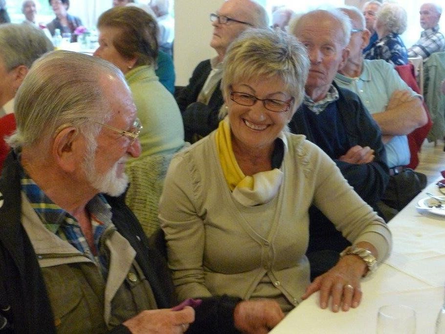 Die Senioren und Pensionisten erleben immer gemütliche Stunden im Zeichen der Geselligkeit. Die Senioren und Pensionisten erleben immer gemütliche Stunden im Zeichen der Geselligkeit.