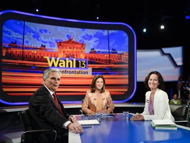 Kanzler Werner Faymann (SPÖ) und die Grüne Eva Glawischnig im Duell. Kanzler Werner Faymann (SPÖ) und die Grüne Eva Glawischnig im Duell.