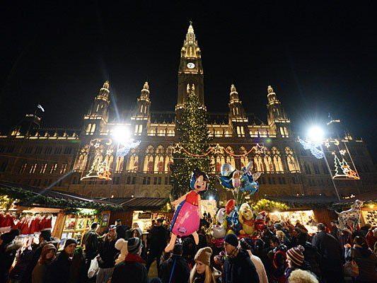 Auch heuer lockt der Christkindlmarkt wieder an den Rathausplatz