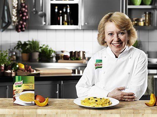 Chefköchin Elisabeth Strunz zaubert Köstliches für KNORR