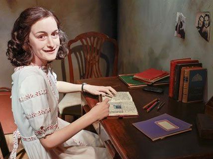 Ab 2. September kann die Wachsfigur von Anne Frank im Madame Tussauds Wien besucht werden. Ab 2. September kann die Wachsfigur von Anne Frank im Madame Tussauds Wien besucht werden.