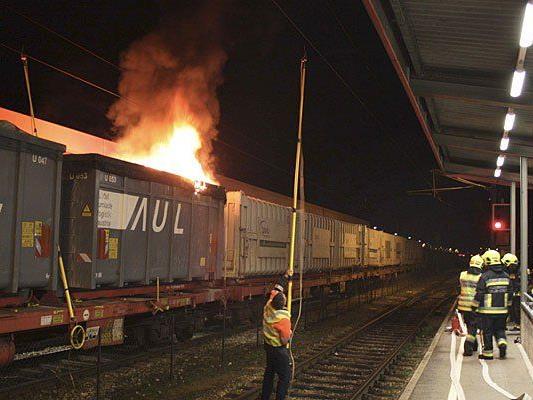 In Tulln begann ein Zug am Bahnhof zu brennen