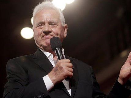 Frank Stronach lässt mit Aussagen zur NSA aufhorchen.