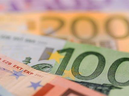 Gefälschte Banknoten: Ein Ehepaar aus Wien wurde scheinbar Opfer eines "Rip-Deals".