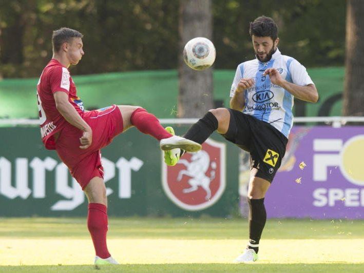 Sercan Altuntas musst verlezungsbedingt schon nach zehn Minuten vom Platz. Sercan Altuntas musst verlezungsbedingt schon nach zehn Minuten vom Platz.