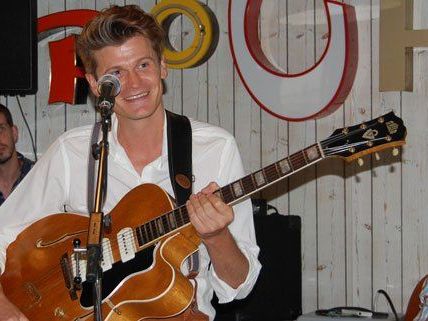 "Schau ma mal" heißt das neue Album von Norbert Schneider. "Schau ma mal" heißt das neue Album von Norbert Schneider.