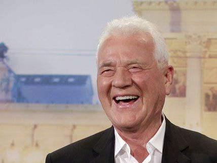 Ene Koalition mit der FPÖ möchte Frank Stronach nicht bilden. Ene Koalition mit der FPÖ möchte Frank Stronach nicht bilden.