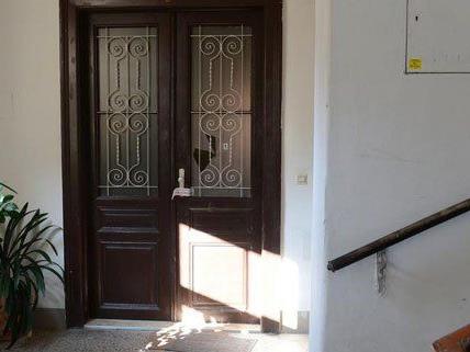 Durch diese Tür wurde auf eine Frau in Wien geschossen.