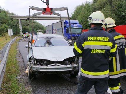 Nach dem Unfall staute es auf der A2 in Niederösterreich.