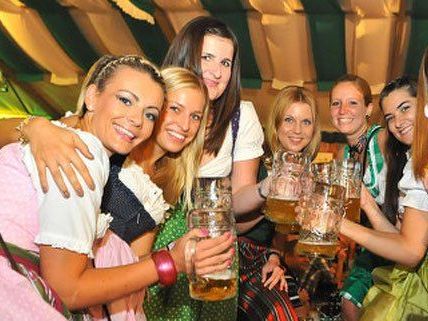 50.000 Besucher waren am Wochenende auf der Wiesn. 50.000 Besucher waren am Wochenende auf der Wiesn.
