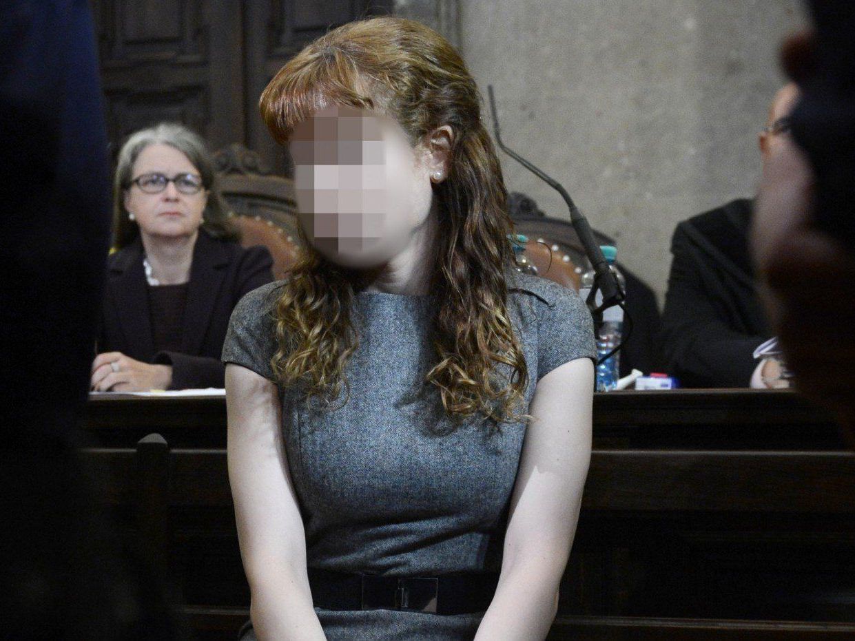 Bild: Estibalz C. beim Prozess in Wien. Nun könnte sie an Krebs erkranken. Bild: Estibalz C. beim Prozess in Wien. Nun könnte sie an Krebs erkranken.