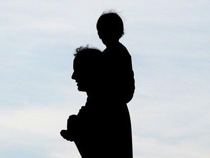 Im Bezirk Baden (NÖ) soll ein Vater am Montag seinen Sohn entführt haben.