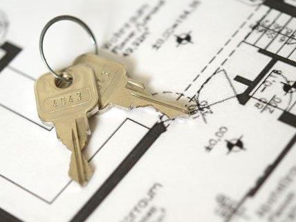 Vor allem private Interessenten sind beim Thema Wohnungskauf besorgt.